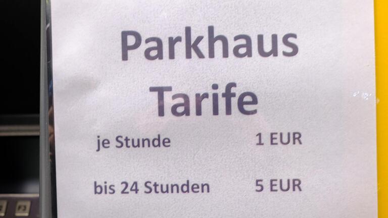 Wer als Patient für längere Zeit das Parkhaus nutzt, darf mit verbilligten Tarifen rechnen.