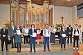 Neunmal wurden in der Berufsfachschule für Musik Auszeichnungen vergeben. Unser Bild zeigt von links Karl-Heinz Schönefeld, Sebastian Eicke, Jula Vollmuth, Elisabeth Scharting, Loris Löffelholz, Mirjam Enser, Jonathan Schlereth, Franziska Gottwalt, Felix Liebler, Helena Vaillancourt, Valentin Löbens, Erwin Dotzel und Eva Böhm.