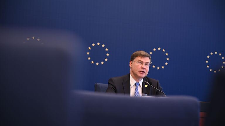 Valdis Dombrovskis in China       -  Die EU-Kommission kann die Zölle einführen, doch versucht noch in Verhandlungen eine Lösung zu finden. (Archivbild)