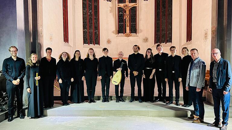 Ensemble 'le chant trouvé', Bürgermeister Peter Juks, künstlerische Leitung Johannes Wolf.