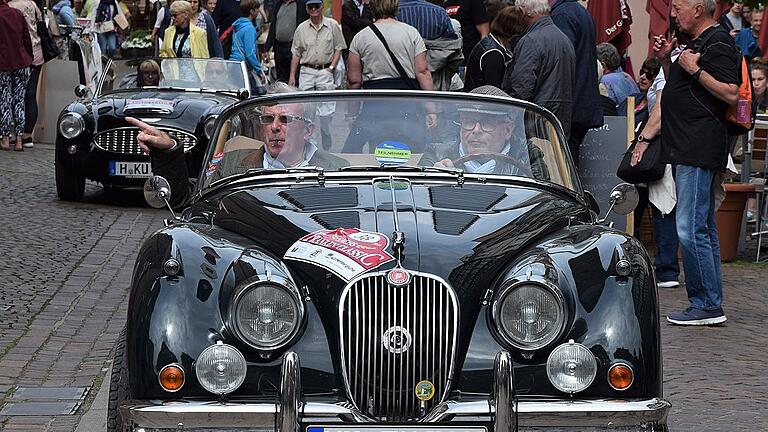 Aus dem Jahr 1959 stammt dieser Jaguar XK 150 DC der Familie Mühling aus Höchberg..