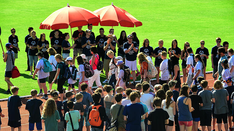'Mein Olympia' Wettbewerb       -  'Mein Olympia' - Integratives Spiel- und Sportfest im Willy-Sachs-Stadion