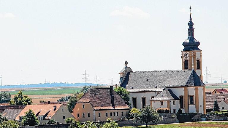 Idylle im Ochsenfurter Gau: In Gaukönigshofen war Riaz Khan Ahmadzai, der Attentäter von Würzburg, zuletzt bei einer Pflegefamilie untergebracht. Idylle im Ochsenfurter Gau: In Gaukönigshofen war Riaz Khan Ahmadzai, der Attentäter von Würzburg, zuletzt bei einer Pflegefamilie untergebracht.