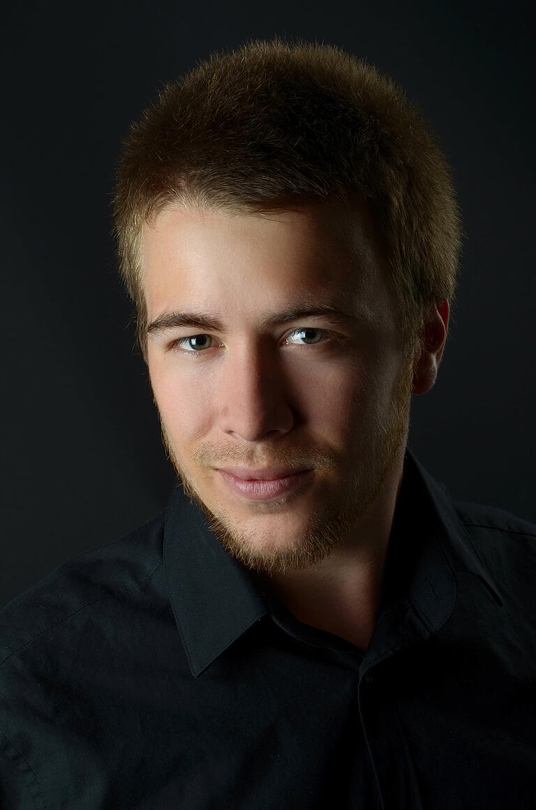 Die Rolle des Evangelisten singt der Tenor Oliver Kringel.