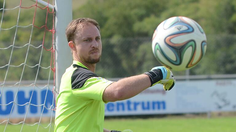 Christoph Lang, hier im Jahr 2019 als Torwart des SV Greußenheim, wird Trainer der neuen SG TSV Retzbach-FSV Zellingen. Christoph Lang, hier im Jahr 2019 als Torwart des SV Greußenheim, wird Trainer der neuen SG TSV Retzbach-FSV Zellingen.