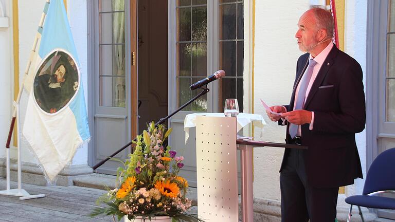 Oberpflegamtsdirektor und Stiftungsleiter, Walter Herberth, bei seiner Rede zum 446. Stiftungstag