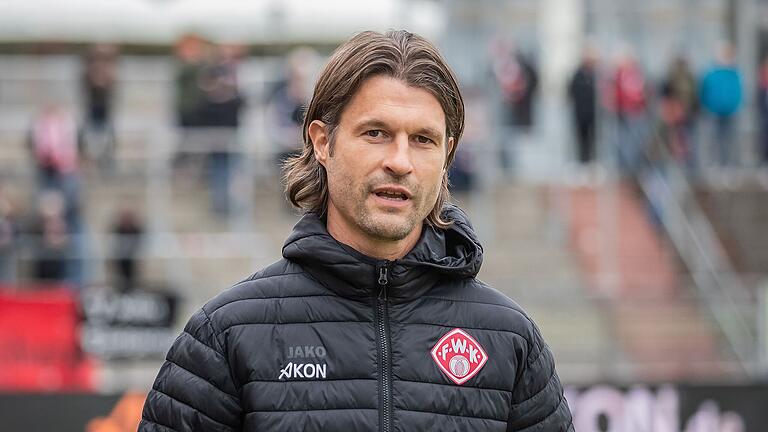 Trainer Martin Lanig hat mit den Würzburger Kickers an diesem Wochenende spielfrei. Das für Samstag geplante Spiel in Ansbach fällt aus.&nbsp;