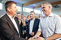 Steffen Vogel (rechts) ist der neue Vorsitzende der Unterfranken-CSU. Mitbewerber Sandro Kirchner (links) war einer der ersten Gratulanten.