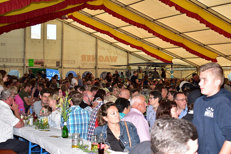 Das traditionelle Pfingstweinfest in Donnersdorf wurde für dieses Jahr gestrichen.