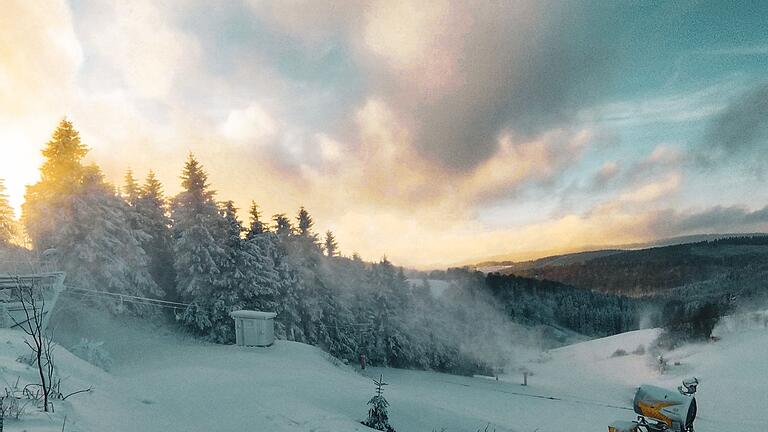 Skisaison im Sauerland       -  Finden Sie hier alle Webcams rundum die Skigebiete in Winterberg.