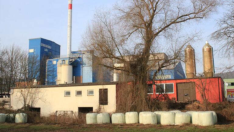 Auf dem im Bildvordergrund zu sehenden ehemaligen Schlachthausareal an der Rodenbacher Straße will der Gerresheimer-Konzern ein Technologiezentrum bauen. Das Gebäude soll inklusive Tiefgarage vorerst vier Stockwerke haben.&nbsp;