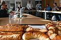 Frisch aus dem Backofen: Mit regionalen Politikern tauschten sich unterfränkische Bäcker in Würzburg aus. Anlass war die für viele Betriebe verheerende Situation wegen der extremen Energiepreise.