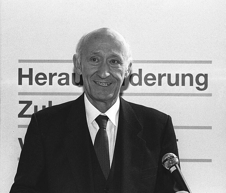 Werner Dieter im Jahr 1996. Zu dem Zeitpunkt arbeitete er nicht mehr für Rexroth. Werner Dieter im Jahr 1996. Zu dem Zeitpunkt arbeitete er nicht mehr für Rexroth. 