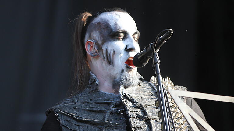 Nicht nur musikalisch, auch optisch ist das Rock-Festival in Wacken (Schleswig-Holstein) immer etwas Besonderes. Ein paar Impressionen haben wir hier zusammengestellt.