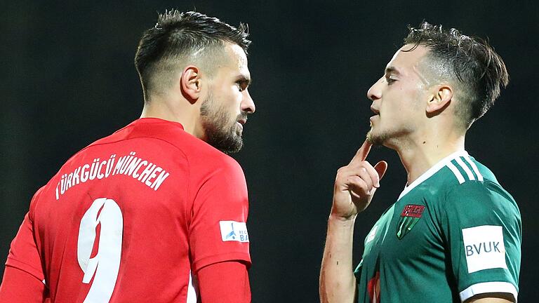 Rivalität: Im ersten direkten Vergleich in Schweinfurt gerieten Kasim Rabihic (Türkgücü München) und Gianluca Lo Scrudato (FC 05) aneinander. Rivalität: Im ersten direkten Vergleich in Schweinfurt gerieten Kasim Rabihic (Türkgücü München) und Gianluca Lo Scrudato (FC 05) aneinander.