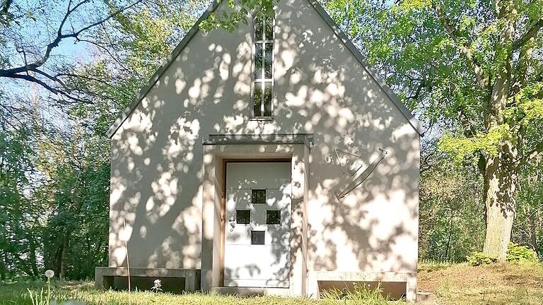 Bei der Ochsenfurter Josefskapelle hat sich einst ein tragischer Unfall ereignet. Bei der Ochsenfurter Josefskapelle hat sich einst ein tragischer Unfall ereignet.