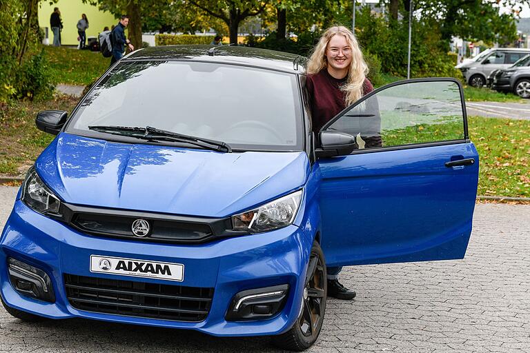 Auf dem Dorf bedeutete das eigene Auto auch einen großen Schritt in die Selbstständigkeit. Auf dem Dorf bedeutete das eigene Auto auch einen großen Schritt in die Selbstständigkeit.
