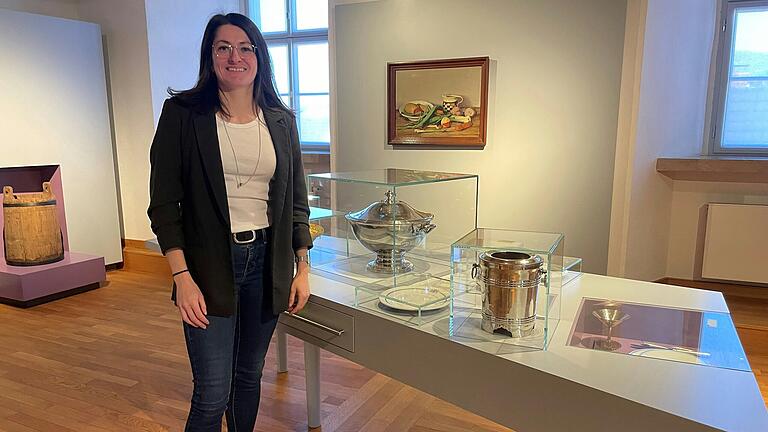 Museumleiterin Eva-Maria König freut sich darauf, das Rhönmuseum bald mit Leben erfüllt zu sehen. Museumleiterin Eva-Maria König freut sich darauf, das Rhönmuseum bald mit Leben erfüllt zu sehen.