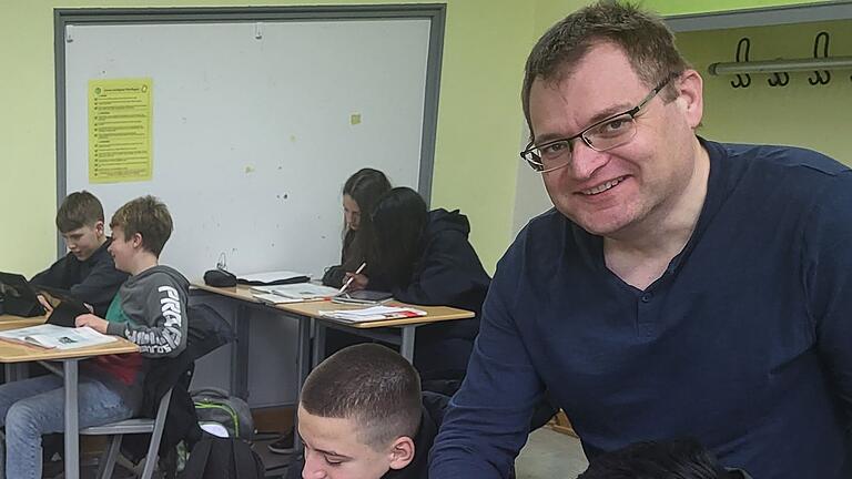 Florian Holzinger und Schüler der 8a.