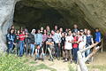Das Foto zeigt die Gruppe beim gemeinsamen Ausflug nach Pottenstein.