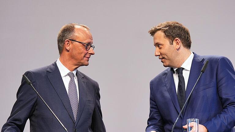 Koalitionsverhandlungen von Union und SPD abgeschlossen       -  Klingbeil traut Merz eine gute Kanzlerschaft zu. (Archivbild)