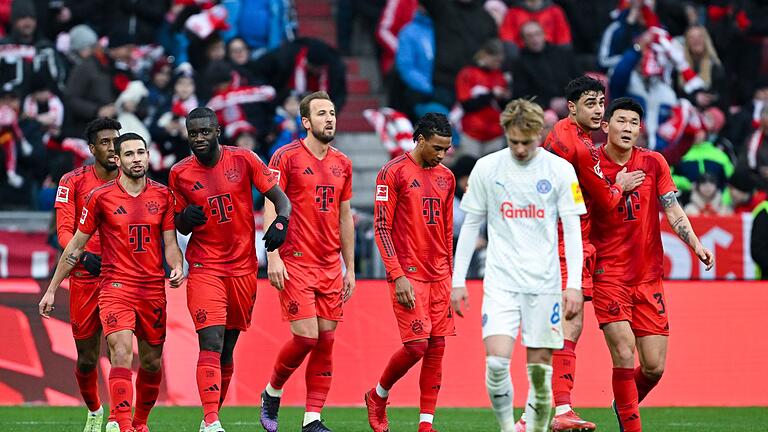 Bayern München - Holstein Kiel - Die Bayern gewannen gegen Holstein Kiel. Bayern München - Holstein Kiel - Die Bayern gewannen gegen Holstein Kiel.