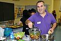 Der Lions-Club Bad Königshofen organisiert die Veranstaltung 'Kulturgut Kochen', die Geflüchteten helfen soll, Kontakte zu knüpfen.