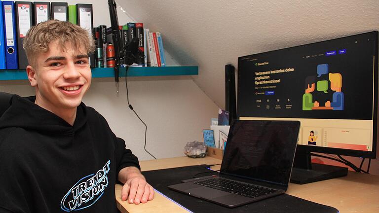 Jakob Hebenstreit aus Traustadt hat als 17-Jähriger ein Unternehmen gegründet. Seine Geschäftsidee heißt 'DiscussTime', eine Online-Plattform zum Lernen der englischen Sprache. Jakob Hebenstreit aus Traustadt hat als 17-Jähriger ein Unternehmen gegründet. Seine Geschäftsidee heißt 'DiscussTime', eine Online-Plattform zum Lernen der englischen Sprache.