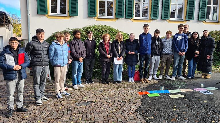 Feierliche Verlegung der Stolpersteine in Höchberg.