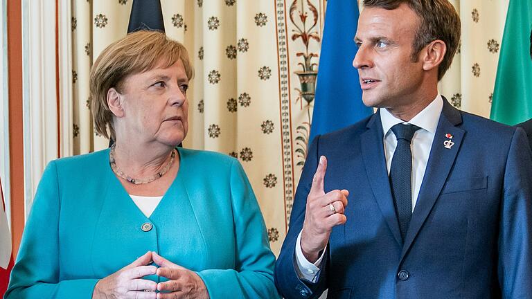 Wirklich begeistert blickte Bundeskanzlerin Angela Merkel am Rande des G 7-Gipfels in Biarritz im Sommer nicht auf den französischen Präsidenten Emmanuel Macron.