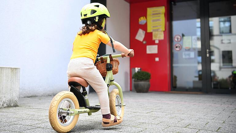 In Ochsenfurt gibt es wieder mehr Kinder. Das stellt das Angebot an Krippen- und Kindergartenplätzen auf die Probe. In Ochsenfurt gibt es wieder mehr Kinder. Das stellt das Angebot an Krippen- und Kindergartenplätzen auf die Probe.