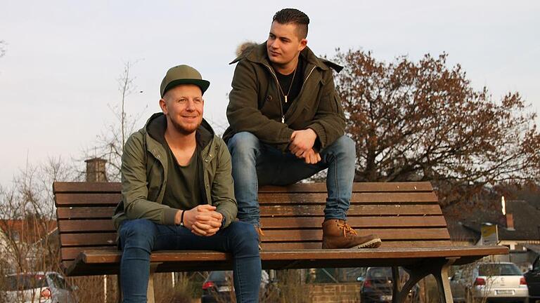 Simon Schaub alias DJ Simon VDS (links) und Fabio Cassarino alias DJ Cassa Cristano haben sich zusammengetan. Simon Schaub alias DJ Simon VDS (links) und Fabio Cassarino alias DJ Cassa Cristano haben sich zusammengetan.