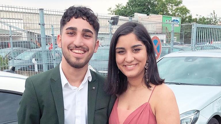 Der Karlstadter Aykut Dalga (links) ist im Alter von 17 Jahren gestorben. Er hat fünf Organe gespendet und damit Leben gerettet. Das Bild zeigt ihn mit seiner Schwester Selina im Sommer 2019.