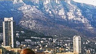 Lässig: In Monte Carlo zum Formel-1-Rennen 1973, fotografiert von seiner Schwester. Lässig: In Monte Carlo zum Formel-1-Rennen 1973, fotografiert von seiner Schwester.