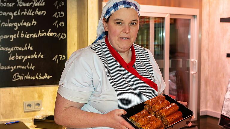 Metzgermeisterin Barbara Fink freut sich beim Wurstmarkt auf Besucher und Kunden, denen ihre Handwerkskunst etwas wert ist. Metzgermeisterin Barbara Fink freut sich beim Wurstmarkt auf Besucher und Kunden, denen ihre Handwerkskunst etwas wert ist.