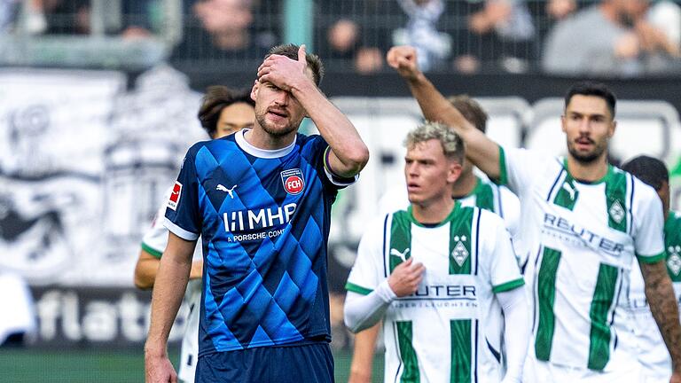 Bor. Mönchengladbach - 1. FC Heidenheim       -  Faust nach oben: Tim Kleindienst (r.) hat gerade viel Grund zur Freude.