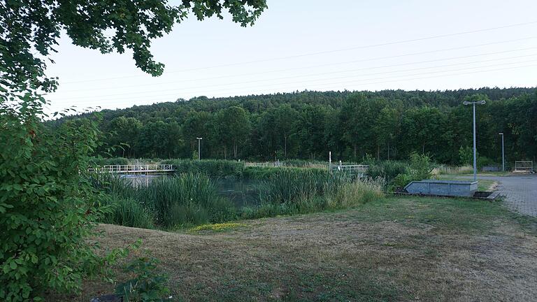 Zur Sanierung der Kläranlage des Abwasserzweckverbandes Obere Streu soll es am 15. September weitere Informationen geben. Zur Sanierung der Kläranlage des Abwasserzweckverbandes Obere Streu soll es am 15. September weitere Informationen geben.