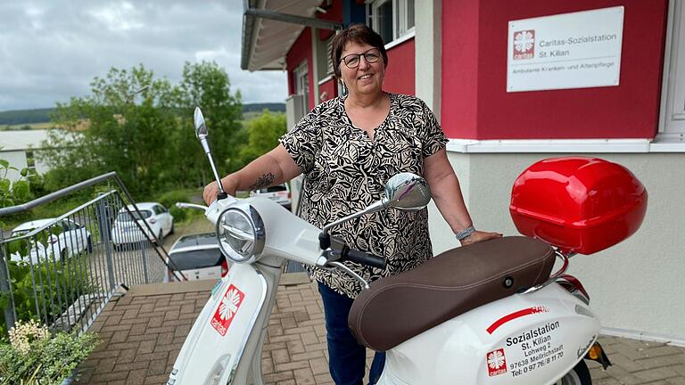 Johanna Dietz hat 30 Jahre lang die Sozialstation St. Kilian in Mellrichstadt geleitet und den Fachbereich für ambulante Altenhilfe im Kreiscaritasverband aufgebaut. Nun geht die 64-Jährige in den Ruhestand.