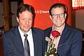 Thomas Menz (links) wurde in einer Kreis-Mitgliederversammlung der SPD  einstimmig zum Landrats-Kandidaten gewählt. Der Kreisvorsitzende Norbert  Schaub überreichte ihm eine rote Rose.  Dieter Britz       -  Thomas Menz (links) wurde in einer Kreis-Mitgliederversammlung der SPD  einstimmig zum Landrats-Kandidaten gewählt. Der Kreisvorsitzende Norbert  Schaub überreichte ihm eine rote Rose.  Dieter Britz