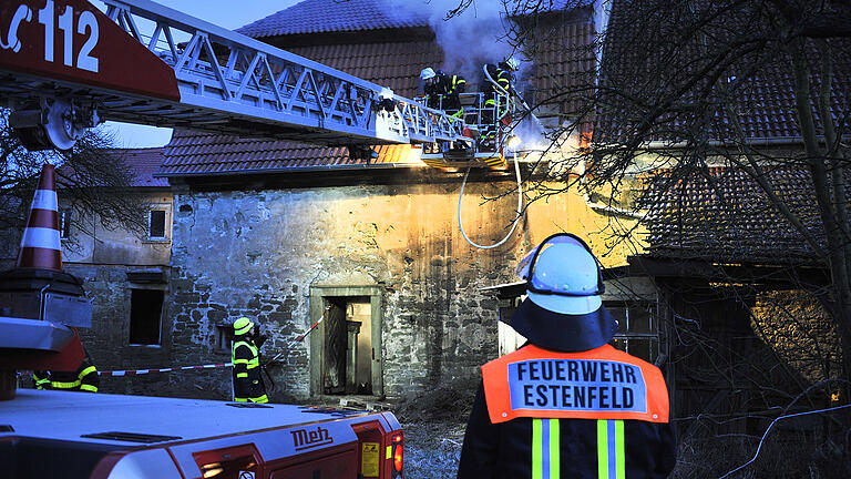 Mit dem Feuer in der historischen Kartause begann am 20. Februar 2018 die Brandserie in Estenfeld. Mit dem Feuer in der historischen Kartause begann am 20. Februar 2018 die Brandserie in Estenfeld.