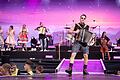 Schlagerstar Andreas Gabalier trat am Samstag vor rund 16.000 Menschen auf dem Platz vor der Würzburger Residenz auf.