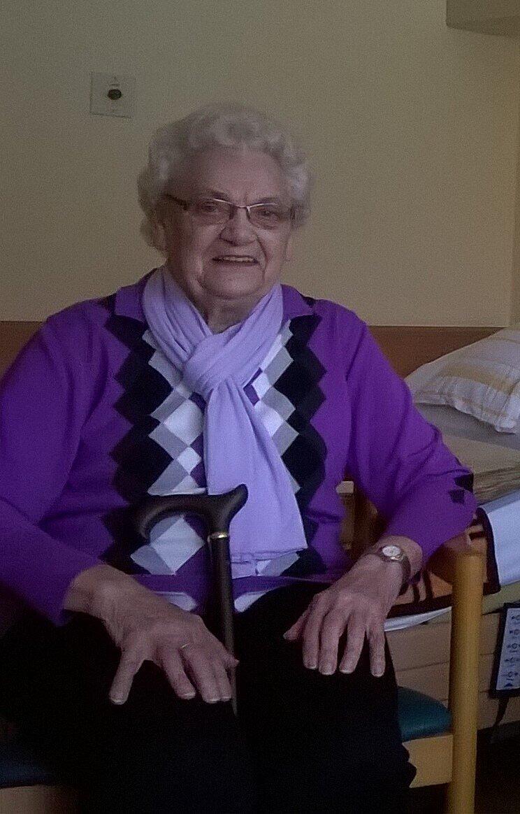 Die Zeitzeugin Irmgard Wolfrom (1928 bis 2019) im Jahr 2016. Die Zeitzeugin Irmgard Wolfrom (1928 bis 2019) im Jahr 2016.