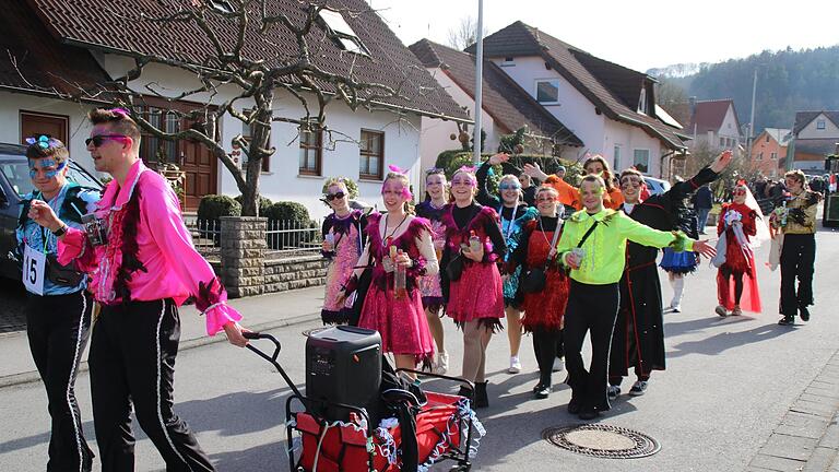 Gaudiwurm in Sulzthal - Gaudiwurm in Sulzthal Gaudiwurm in Sulzthal - Gaudiwurm in Sulzthal