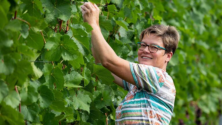 Kreisbäuerin Maria Hoßmann vemisst eine angemessene Wertschätzung für die Arbeit der Landwirte. Kreisbäuerin Maria Hoßmann vemisst eine angemessene Wertschätzung für die Arbeit der Landwirte.