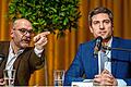Mathias Wiedemann (links) moderierte Ingo Zamperonis Lesung in Schweinfurt.