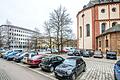 Zuviel Blech vor historischen Mauern. Schon bis Ende März sollen die parkenden Autos hinter der Apsis des Domes verschwinden. So will es ein interfraktioneller Antrag von Grünen, Linke, ÖDP/WL und ZfW, der am Dienstag im Ausschuss behandelt wird. Auch die SPD will dort keine Autos mehr.