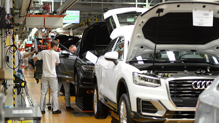 Produktion bei Audi.jpeg       -  Im Export sehen Bayerns Firmen weiterhin große Chancen, hier ein Bild aus dem Audi-Werk in Ingolstadt.
