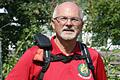 Rucksack und Vereinsshirt: So kennen die Wanderfreunde Heinz Hüttner, wenn er als Wanderführer für den Bischofsheimer Rhönklub unterwegs ist.