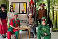 Die Theaterspieler von links Hexe Tatterknatter Martina Kleinschrodt, Esel Kuno Stefanie Beck, Kasper Florian Beck, Seppel Andreas Korbmann, Großmutter Katrin Zehnter, Hund Waldi Simone Scheckenbach und das Krokodil Marie Scheckenbach.