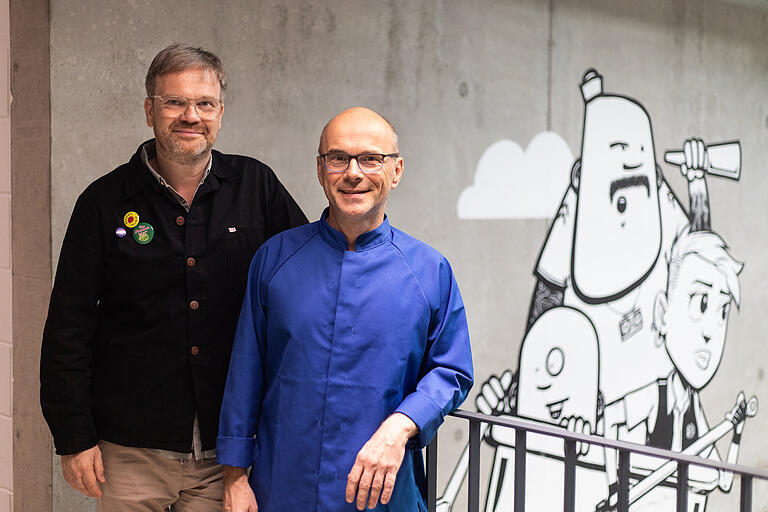 Udo Walter (links) hält Kontakt zu Kunden und der Welt und macht Prozesse effizient. Uwe Walter verantwortet alles, was Herstellung und Zubereitung betrifft. Udo Walter (links) hält Kontakt zu Kunden und der Welt und macht Prozesse effizient. Uwe Walter verantwortet alles, was Herstellung und Zubereitung betrifft.